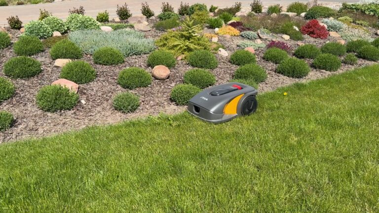 Roboty koszące - Sprzedaż i serwis